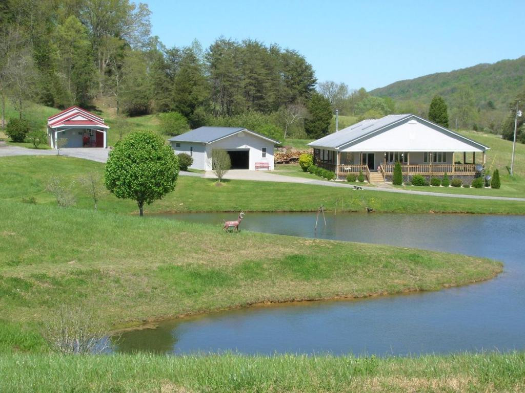 894 Butcher Valley Road Rogersville, TN 37857 - Photo 2 of 23 Photo 2
