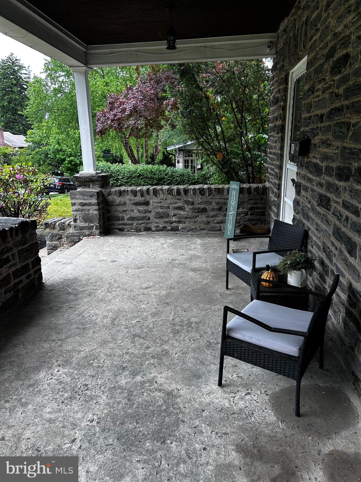 803 Grove Place Havertown, PA 19083 - Photo 4 of 35