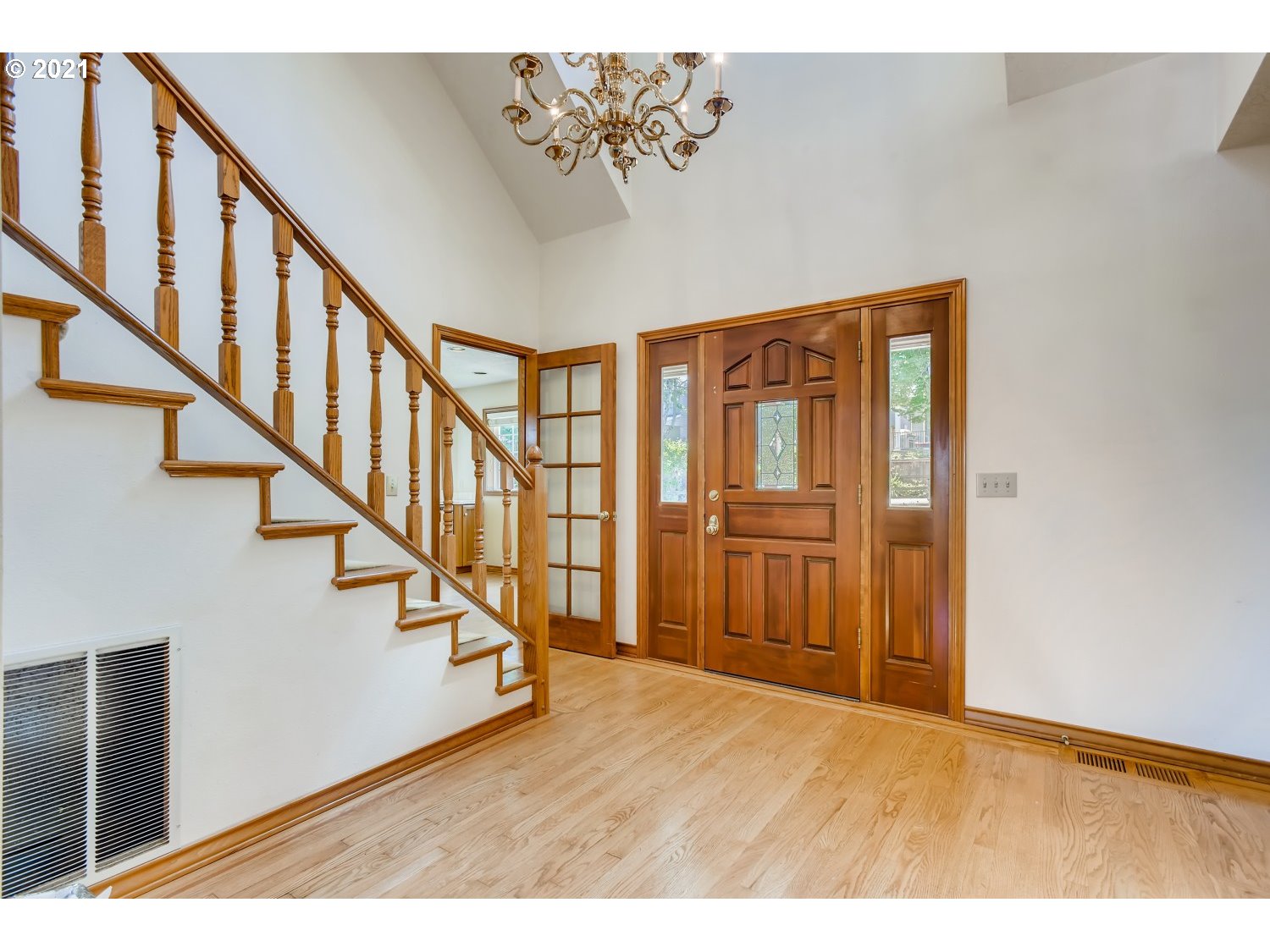 7920 Southwest Miller Hill Road Beaverton, OR 97007 - Photo 5 of 27 Gallery Image 5