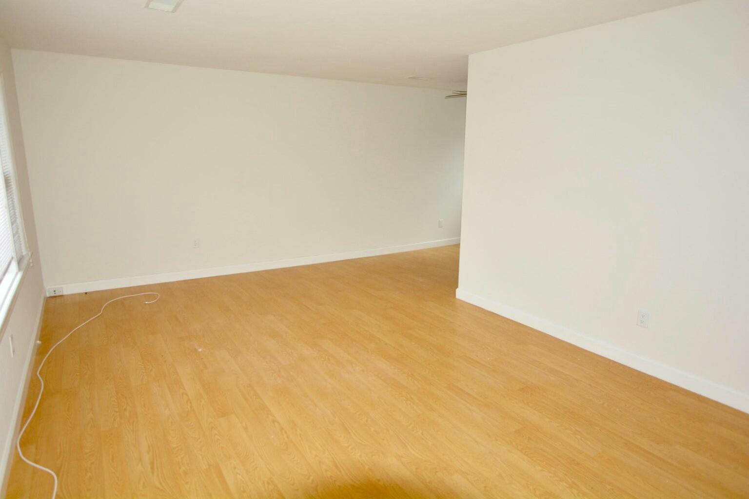 643 Windermere Boulevard, Unit B Charleston, SC 29407 - Photo 4 of 15 tempImageaO2iVX