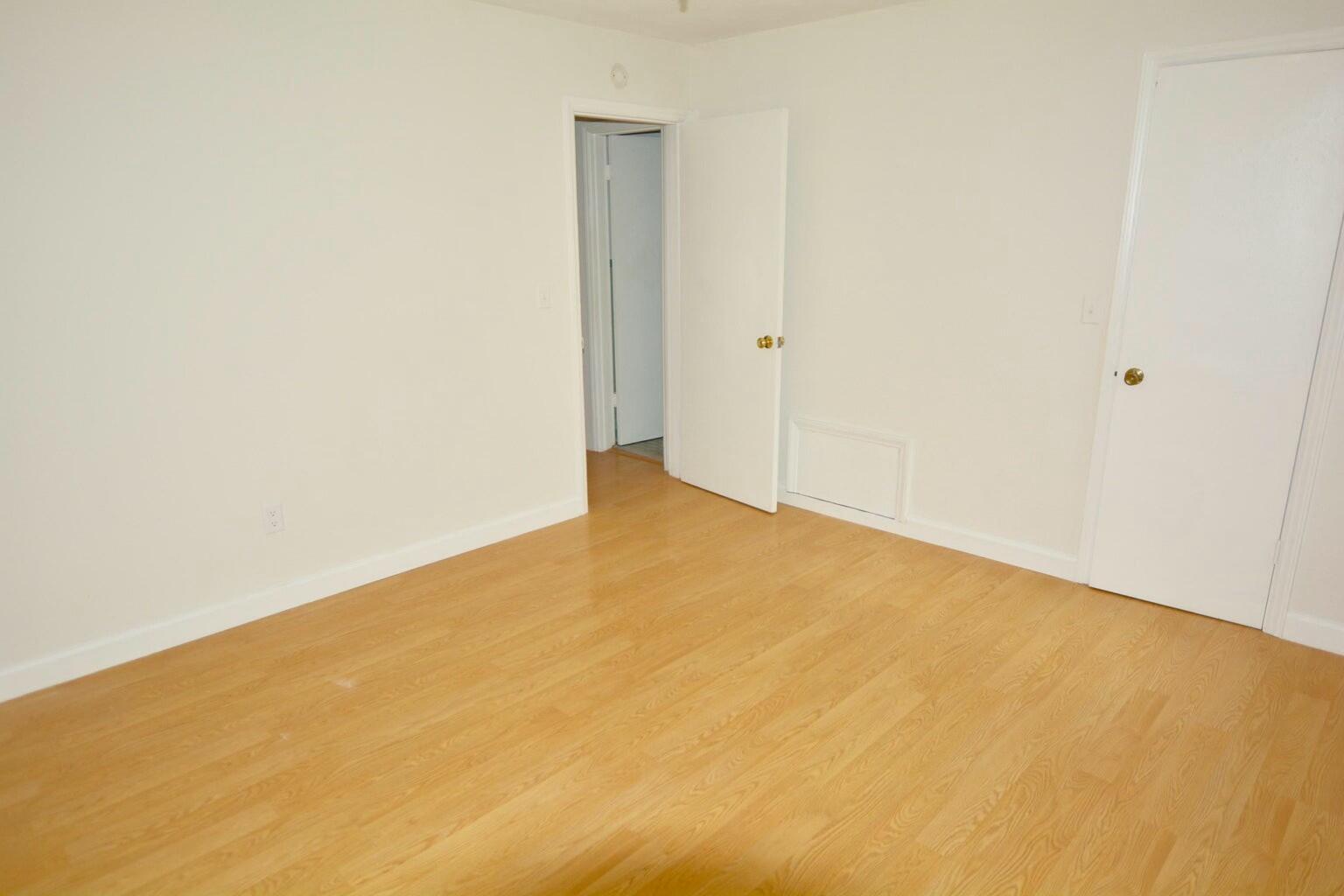 643 Windermere Boulevard, Unit B Charleston, SC 29407 - Photo 7 of 15 tempImage5QfaxJ