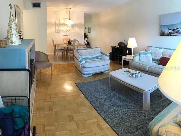 $1,525 | 2071 Australia Way West, Unit 29, Clearwater, FL 33763