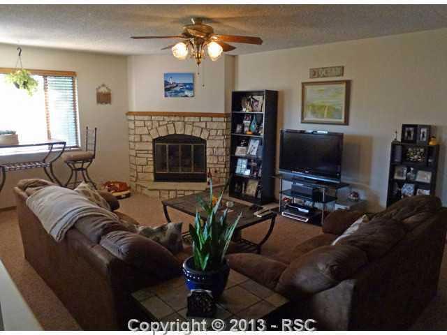 662 Gilcrest Road Colorado Springs, CO 80906 - Photo 2 of 9
