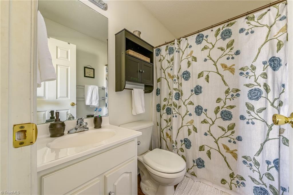 5465 Springhouse Farm Road Winston-Salem, NC 27107 - Photo 9 of 15 Gallery Image 9