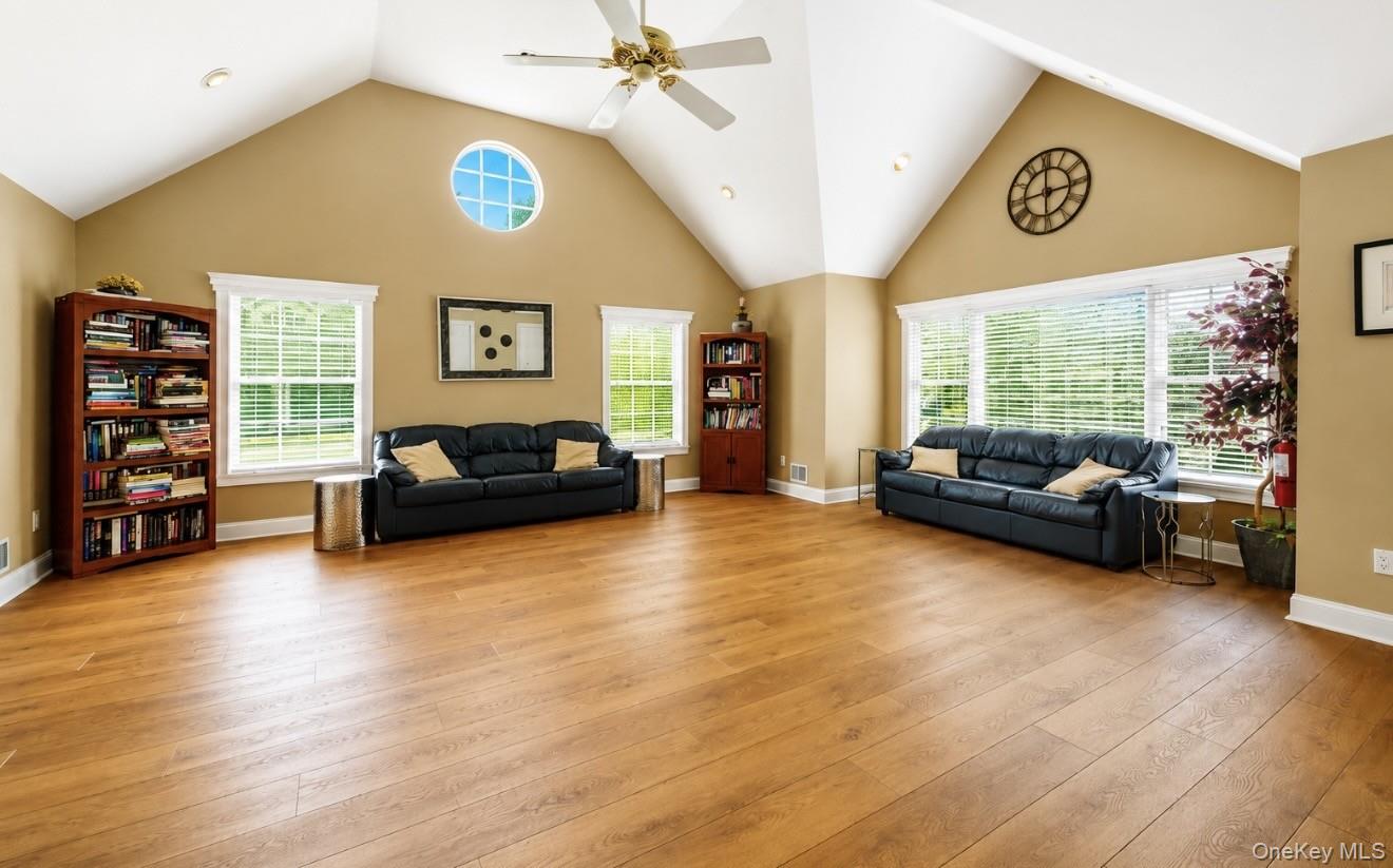 39 Merrimack Road Smithtown, NY 11787 - Photo 8 of 12 Clubhouse Rec Room