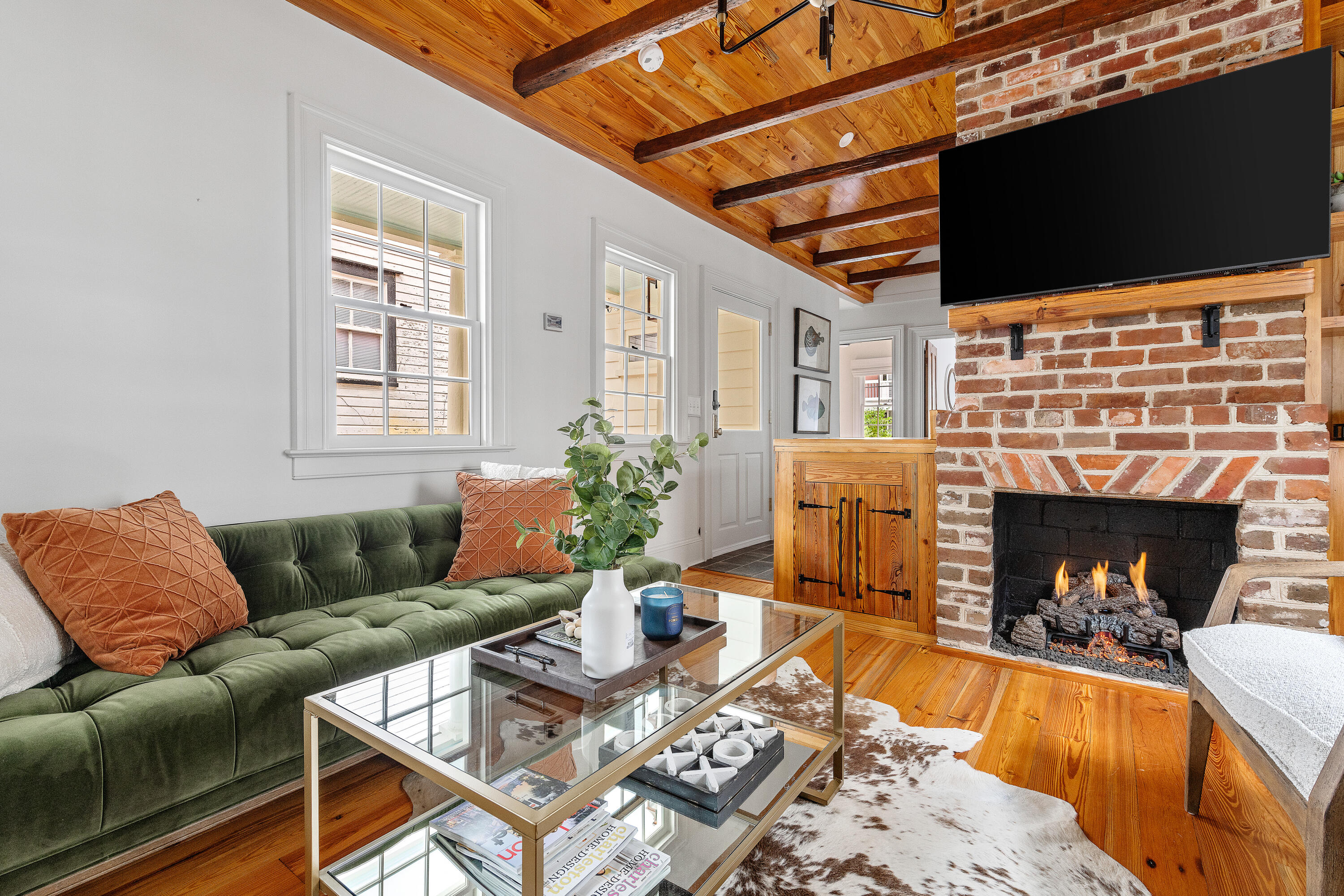 56 Bull Street Charleston, SC 29401 - Photo 3 of 26 005-56BullSt-Charleston-SC-29401-Edit-Ai