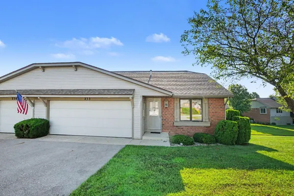 $309,900 | 233 Parkside Drive, Zeeland, MI 49464