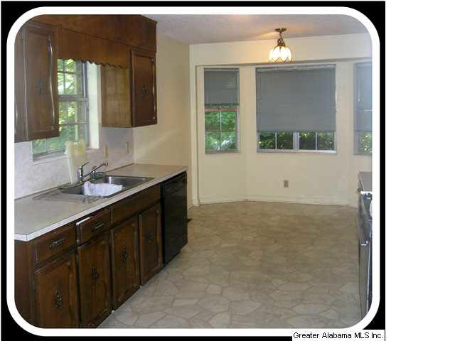 1976 Chenoor Road Birmingham, AL 35217 - Photo 4 of 7