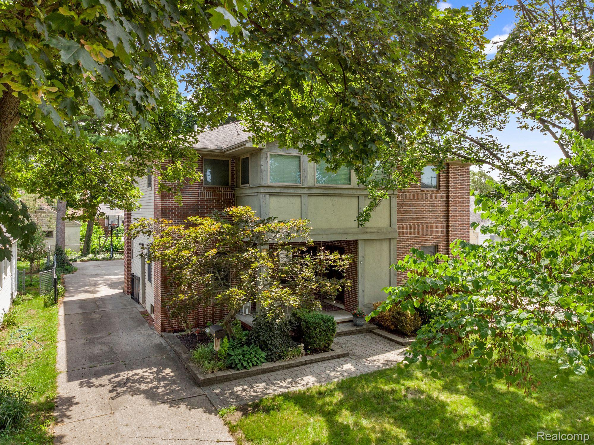 1750 North Gulley Road Dearborn, MI 48128 - Photo 4 of 64 Gallery Image 4