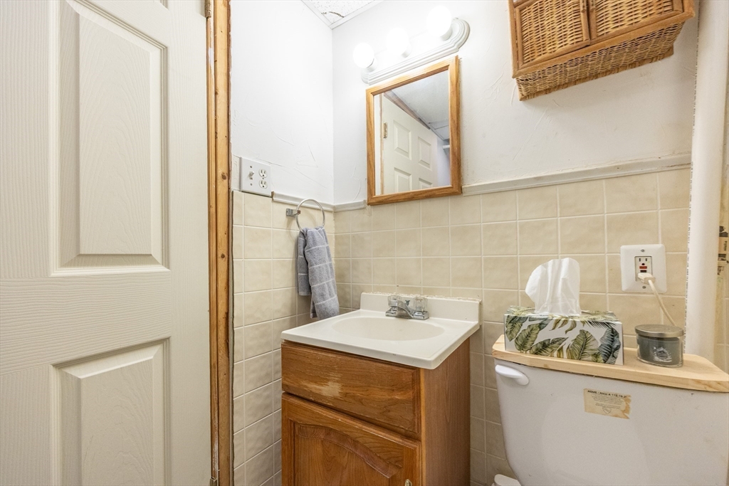 279 South Main Street Hopedale, MA 01747 - Photo 37 of 42