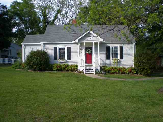 200 Donnan Road Taylors, SC 29687 - Photo 1 of 13 Gallery Image 1