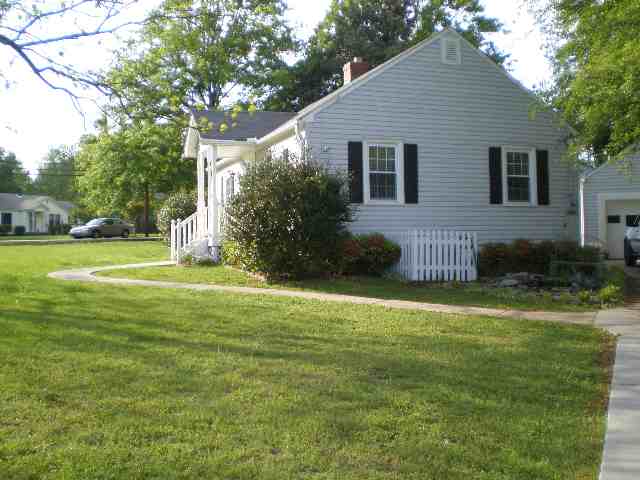 200 Donnan Road Taylors, SC 29687 - Photo 11 of 13 Gallery Image 11