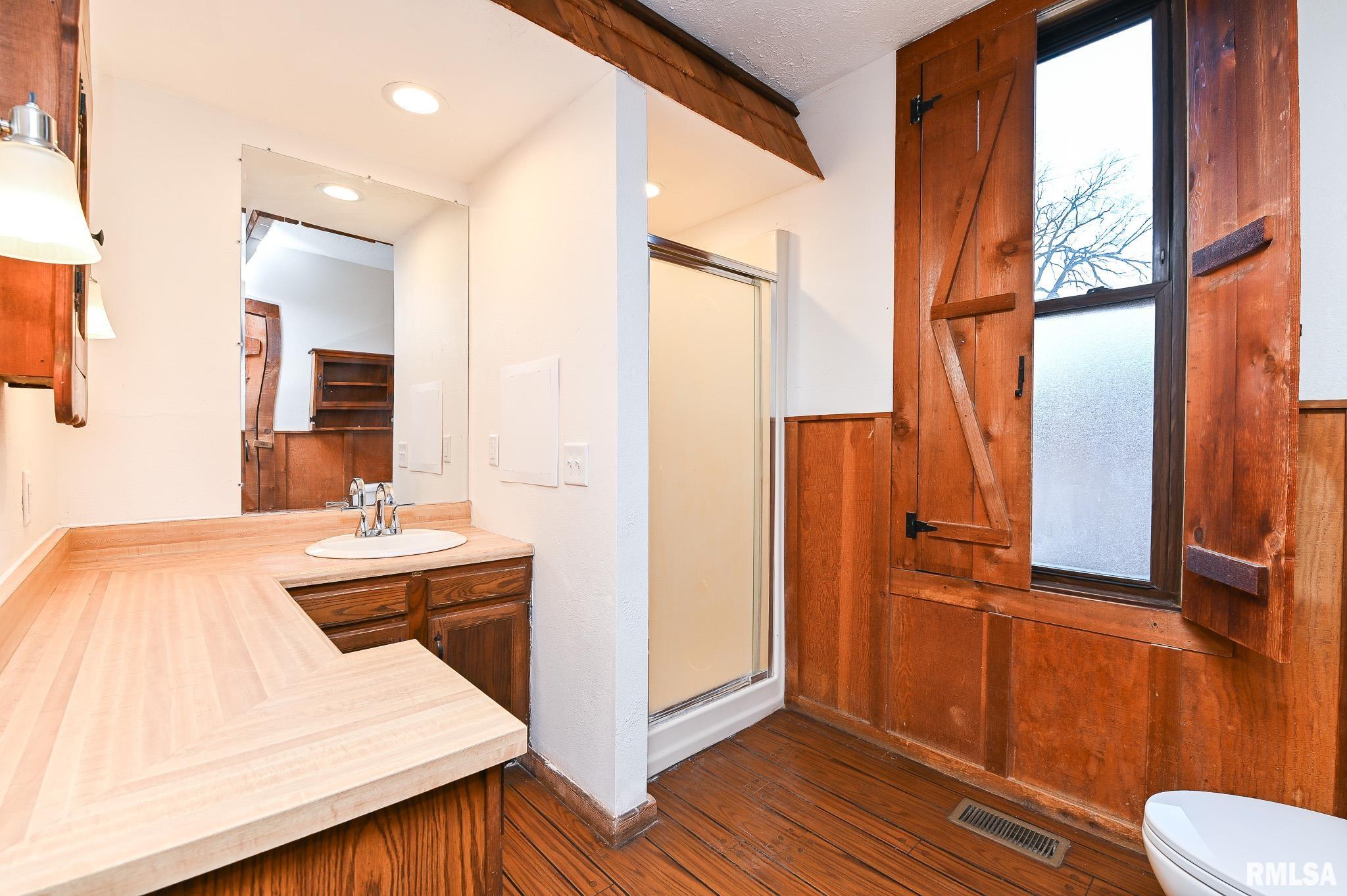 412 Washington Street Pekin, IL 61554 - Photo 12 of 47