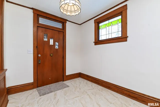 $189,900 | 412 Washington Street, Pekin, IL 61554