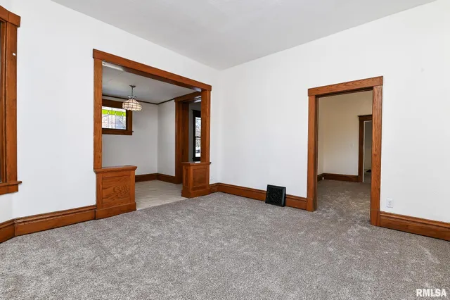 $189,900 | 412 Washington Street, Pekin, IL 61554