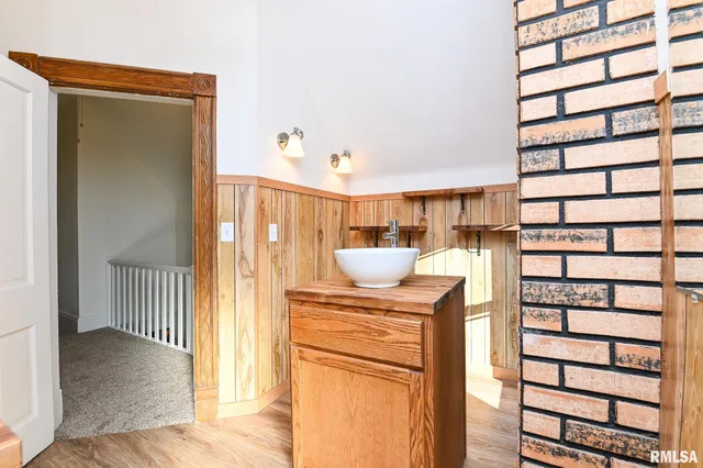 $189,900 | 412 Washington Street, Pekin, IL 61554