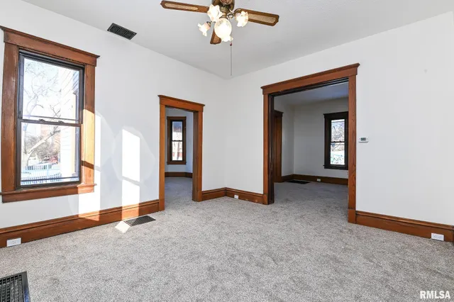 $189,900 | 412 Washington Street, Pekin, IL 61554