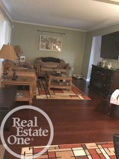 2050 Hampton Road Grosse Pointe Woods, MI 48236 - Photo 6 of 27
