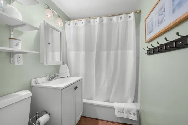 $524,900 | 22 Wallace Point, Buzzards Bay, MA 02532