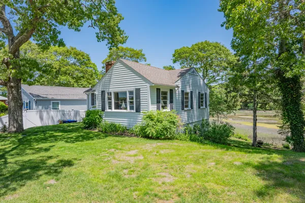 $524,900 | 22 Wallace Point, Buzzards Bay, MA 02532