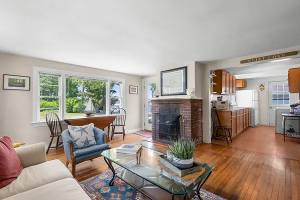 $524,900 | 22 Wallace Point, Buzzards Bay, MA 02532