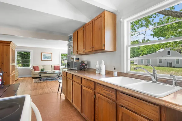 $524,900 | 22 Wallace Point, Buzzards Bay, MA 02532