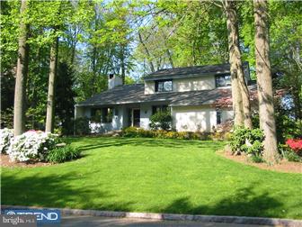 438 Round Hill Road Wayne, PA 19087 - Photo 1 of 12