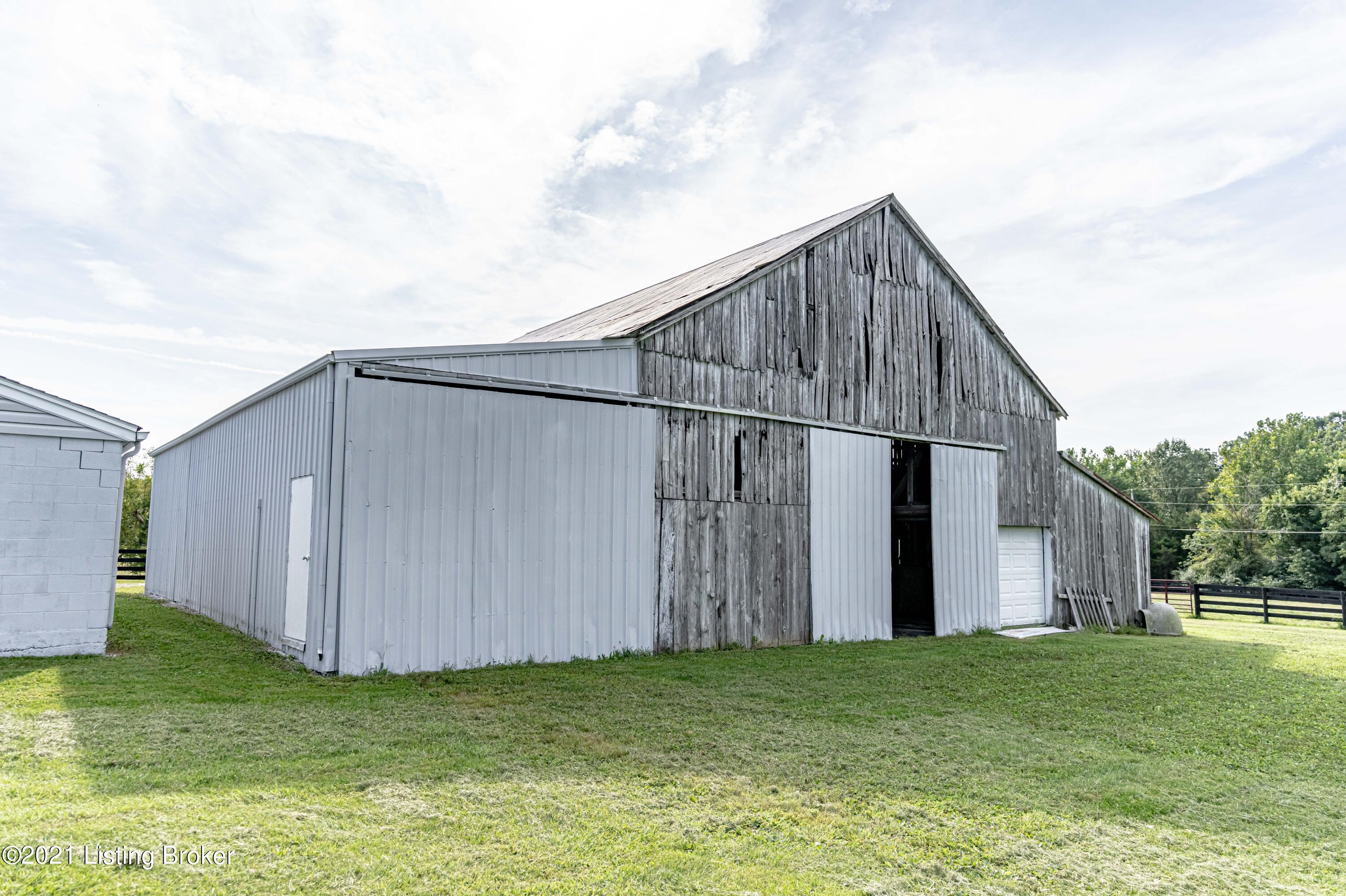 4365 Webb Road Simpsonville, KY 40067 - Photo 84 of 146 DSC08844