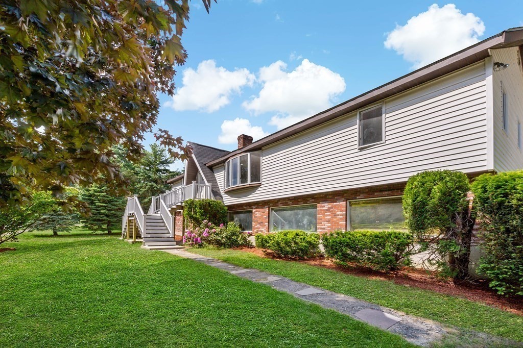 5 Flintlocke Road, Unit 2 Franklin, MA 02038 - Photo 5 of 6