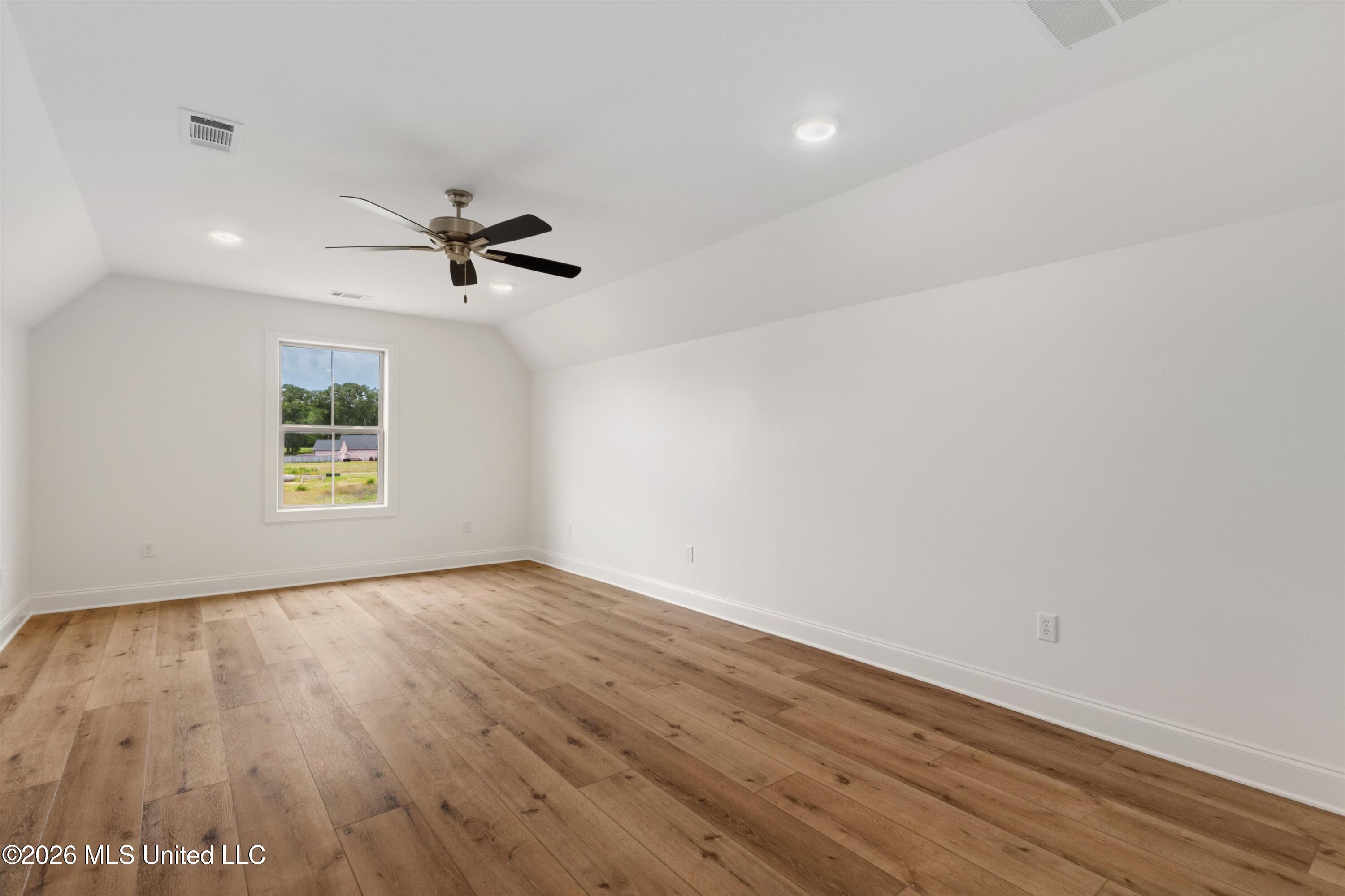 5381 Grayson Way Hernando, MS 38632 - Photo 35 of 43 Bonus Room