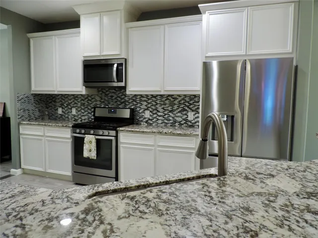 $2,300 | 2730 North Colosseum Court, New Caney, TX 77357