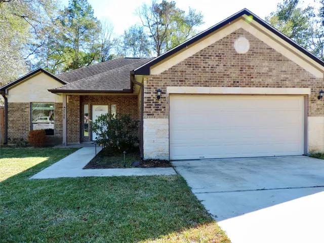 $2,300 | 2730 North Colosseum Court, New Caney, TX 77357