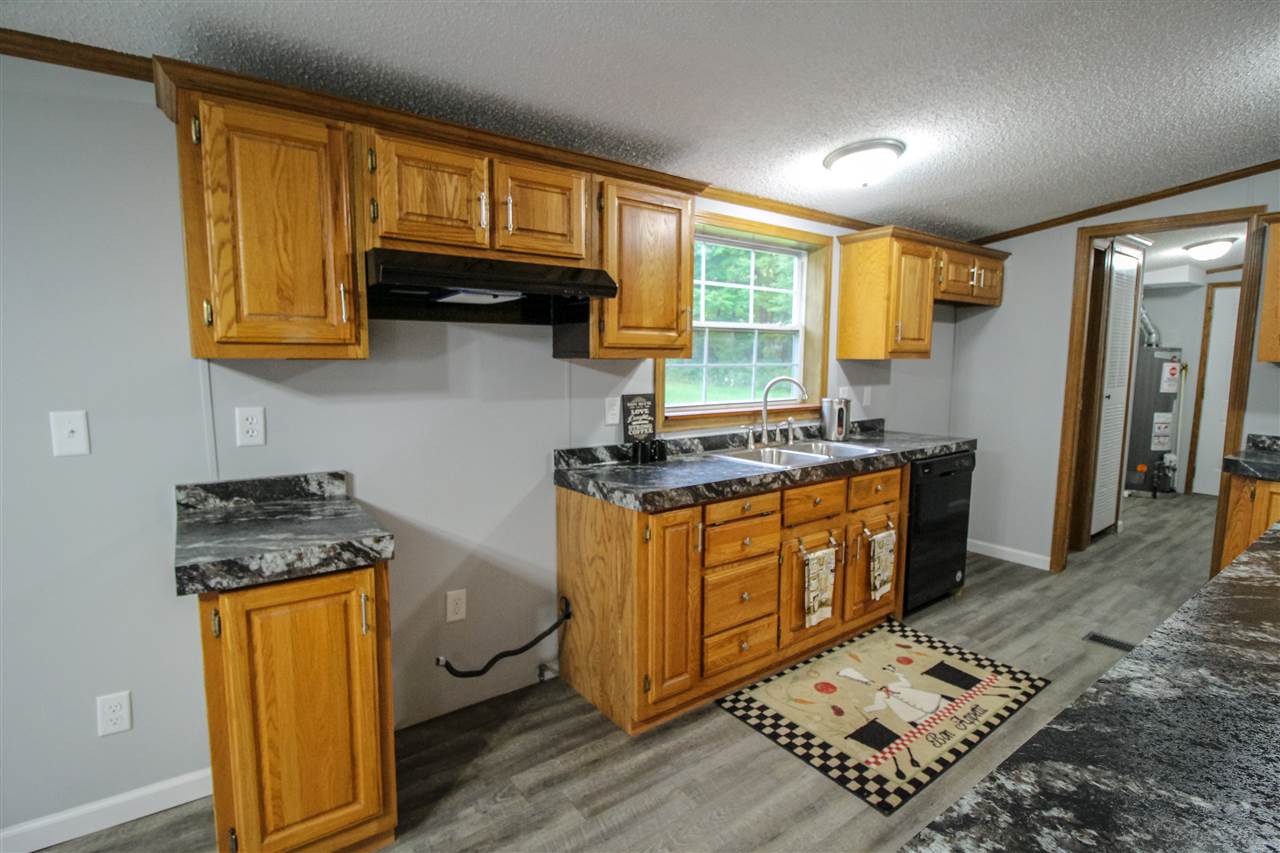 12719 Bueche Road Burt, MI 48417 - Photo 8 of 29