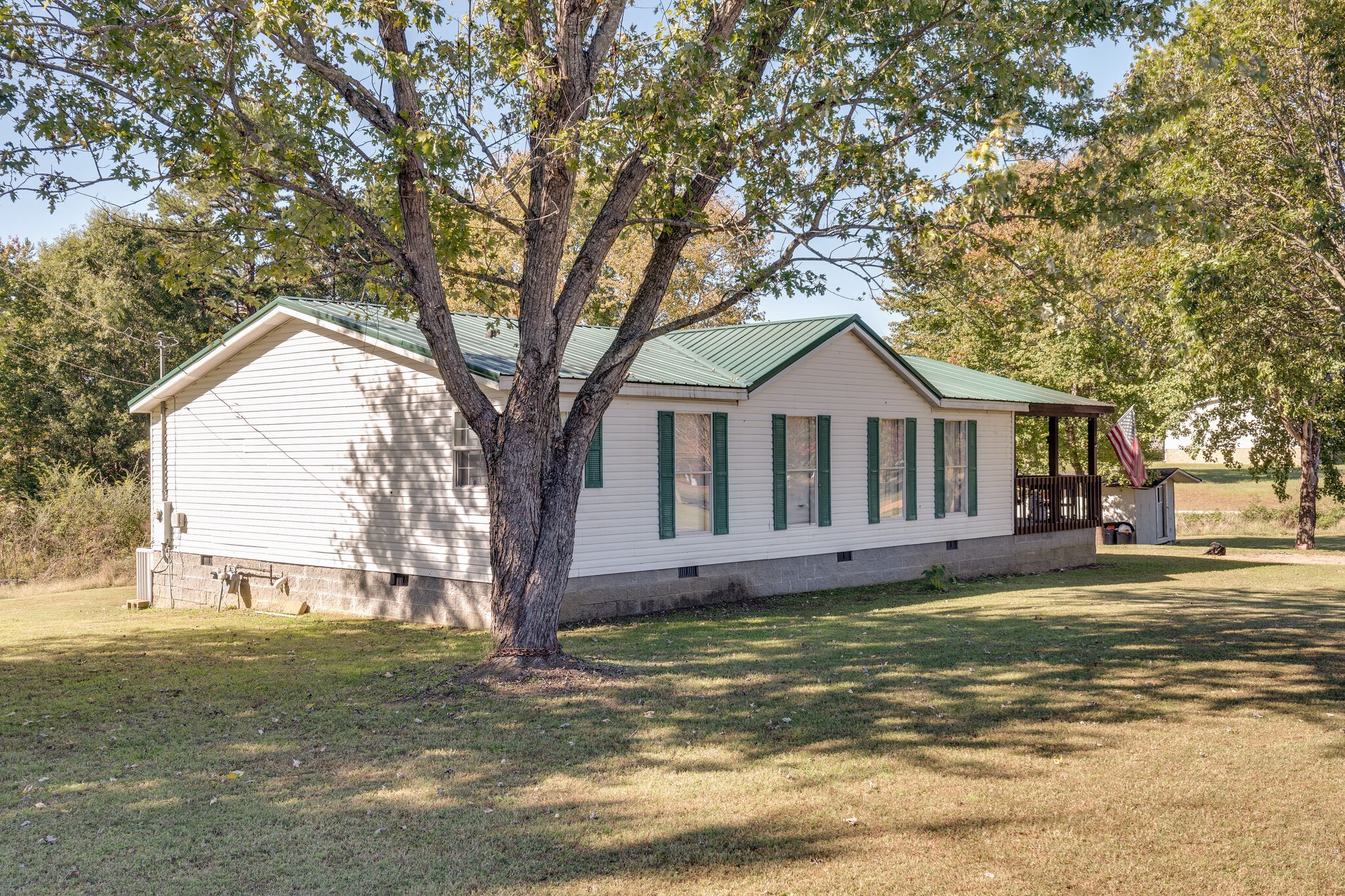 137 Mercer Road Hohenwald, TN 38462 - Photo 4 of 28 Gallery Image 4