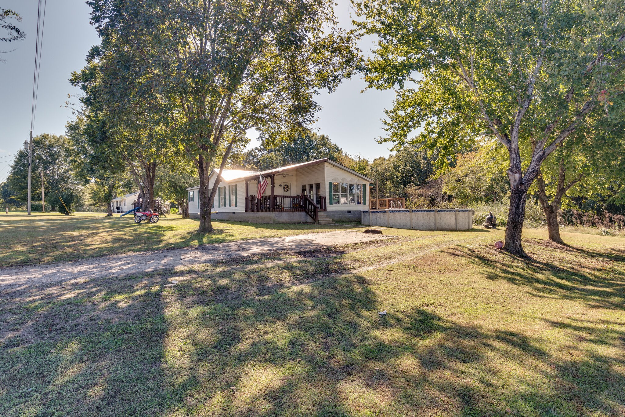 137 Mercer Road Hohenwald, TN 38462 - Photo 5 of 28 Gallery Image 5