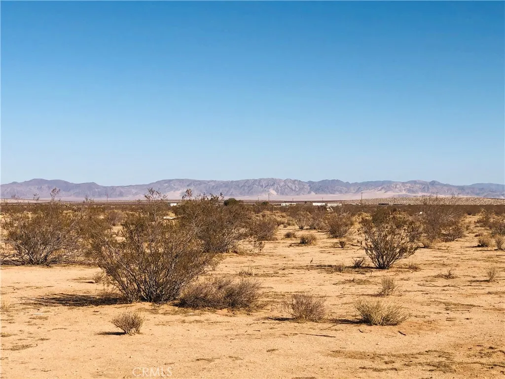 2 Venus Joshua Tree, CA 92252 - Photo 4 of 9 a view of lake view and mountain view