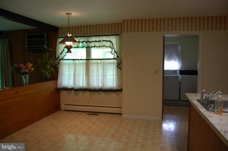105 River Road Chestertown, MD 21620 - Photo 9 of 23 Breakfast Room