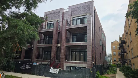 $974,900 | 4317 North Paulina Street, Unit 302, Chicago, IL 60613