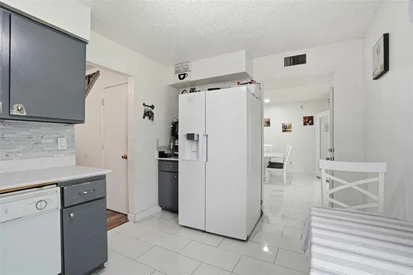 $290,000 | 2917 Brookcrest Drive, Garland, TX 75040