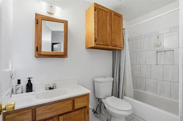 $290,000 | 2917 Brookcrest Drive, Garland, TX 75040
