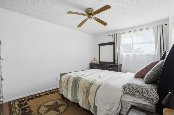 $290,000 | 2917 Brookcrest Drive, Garland, TX 75040