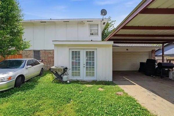 $290,000 | 2917 Brookcrest Drive, Garland, TX 75040