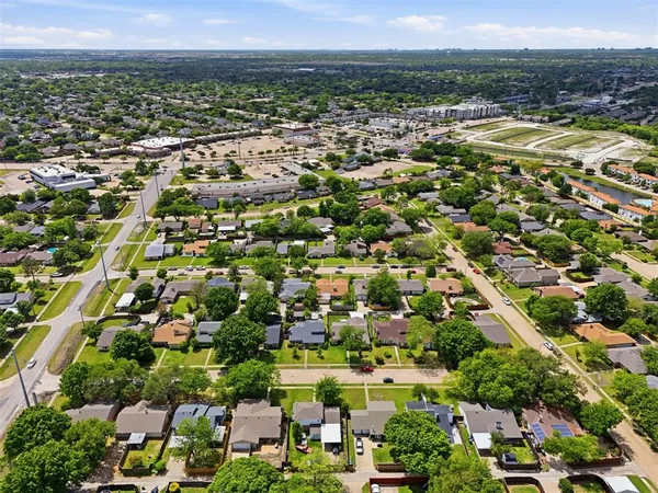 $290,000 | 2917 Brookcrest Drive, Garland, TX 75040