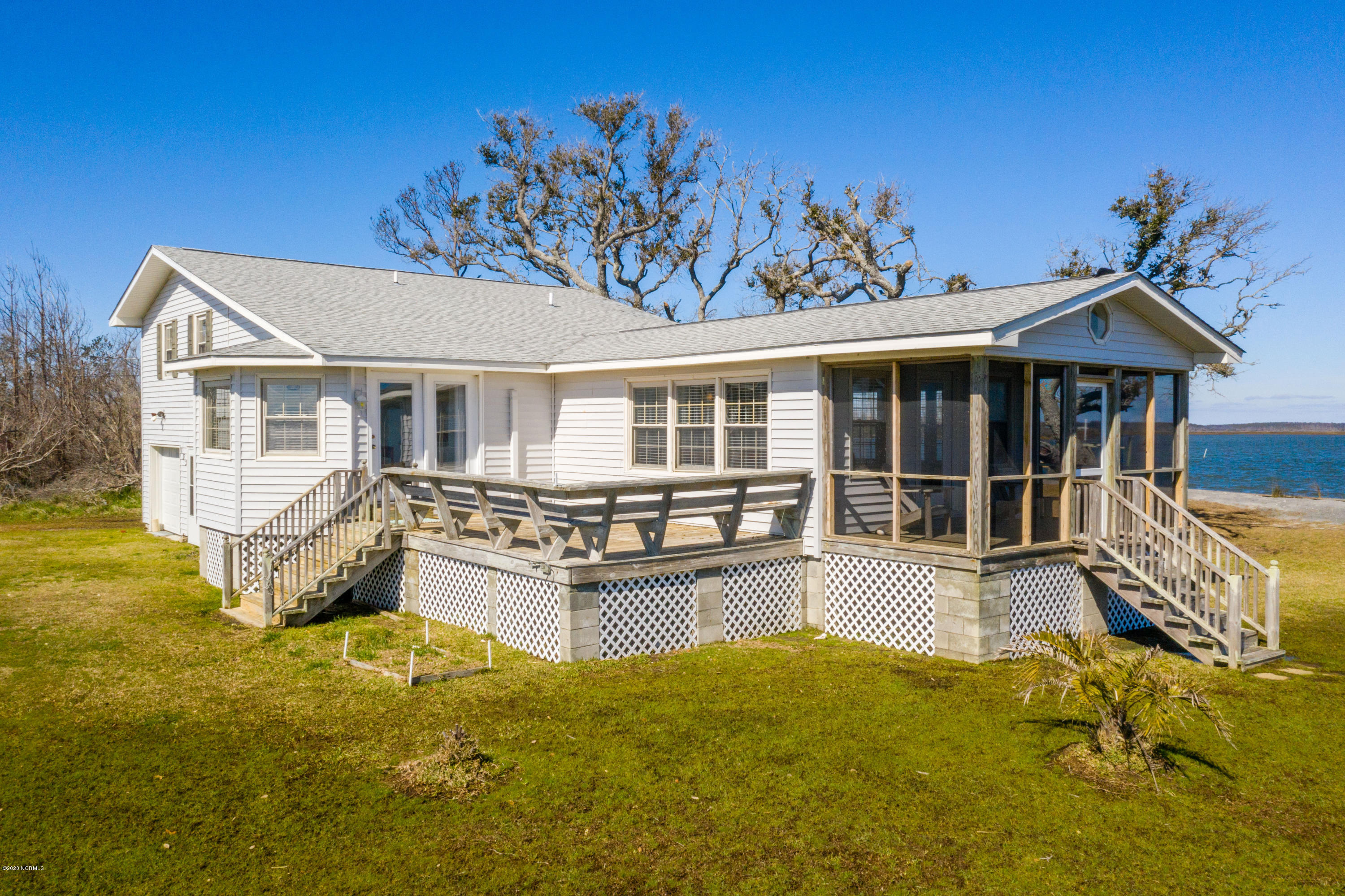 135 Pelican Road Marshallberg, NC 28553 - Photo 1 of 24 135 Pelican Drive