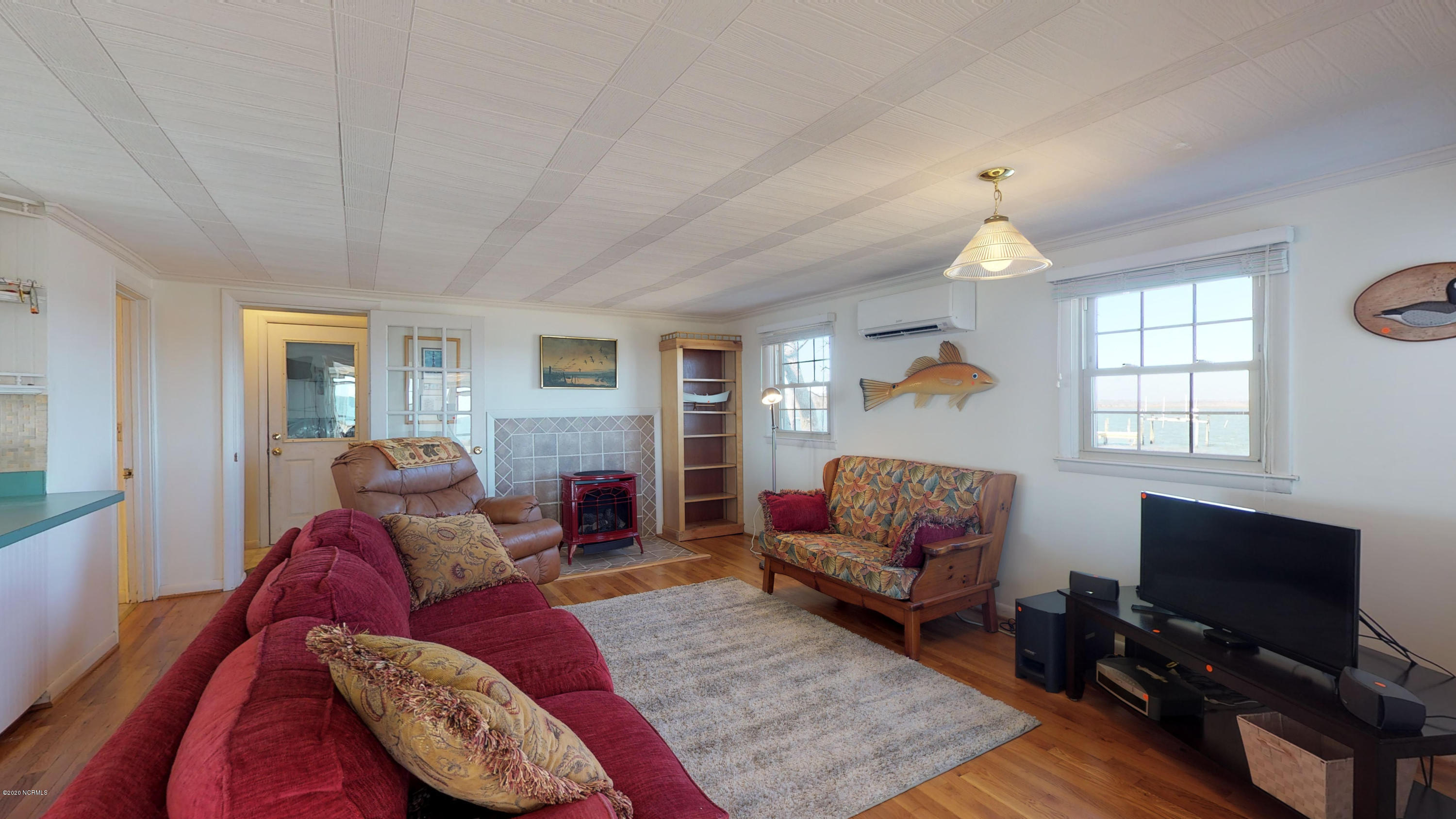 135 Pelican Road Marshallberg, NC 28553 - Photo 10 of 24 Great Room