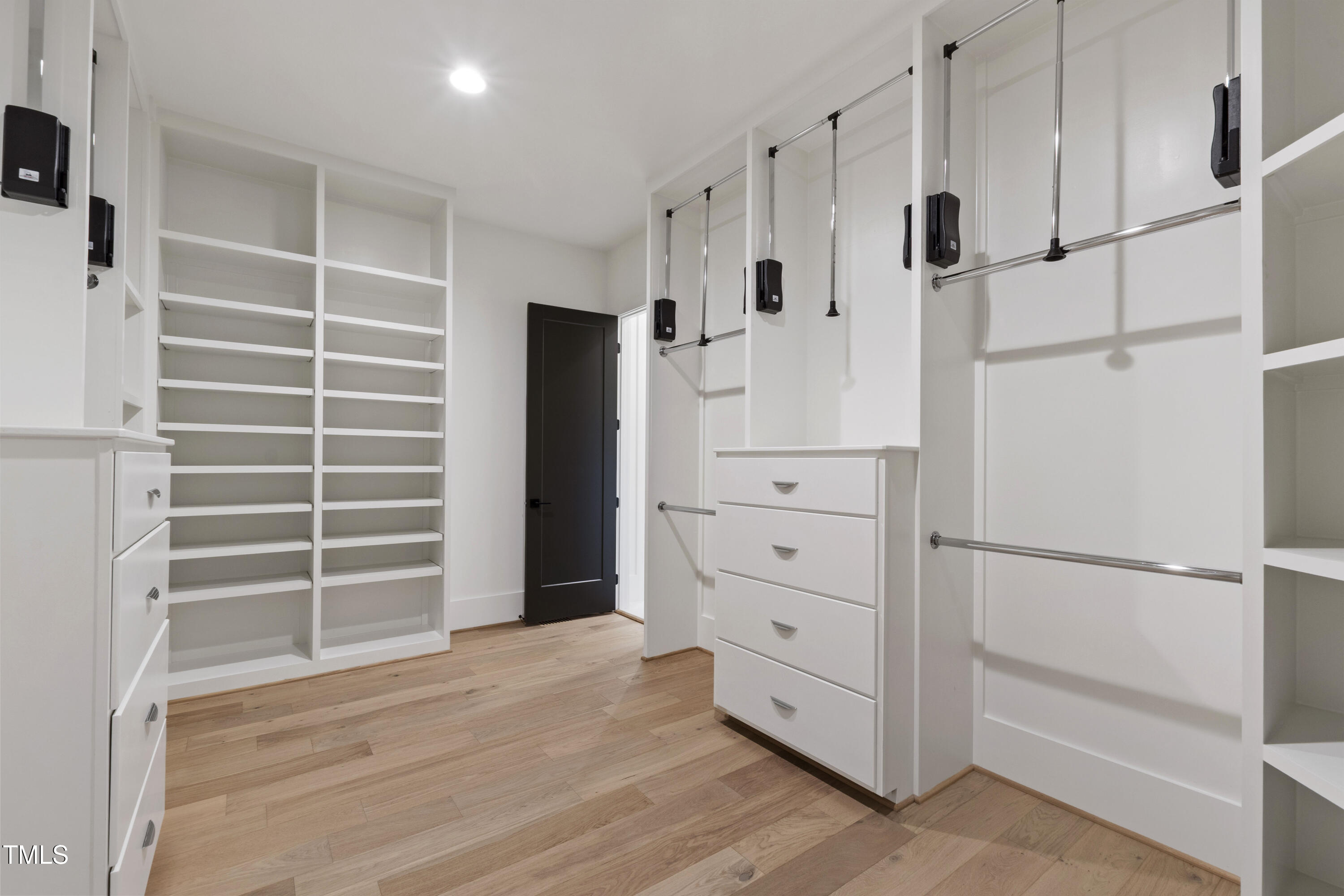 5208 Knollwood Road Raleigh, NC 27609 - Photo 27 of 62 Knollwood (18)