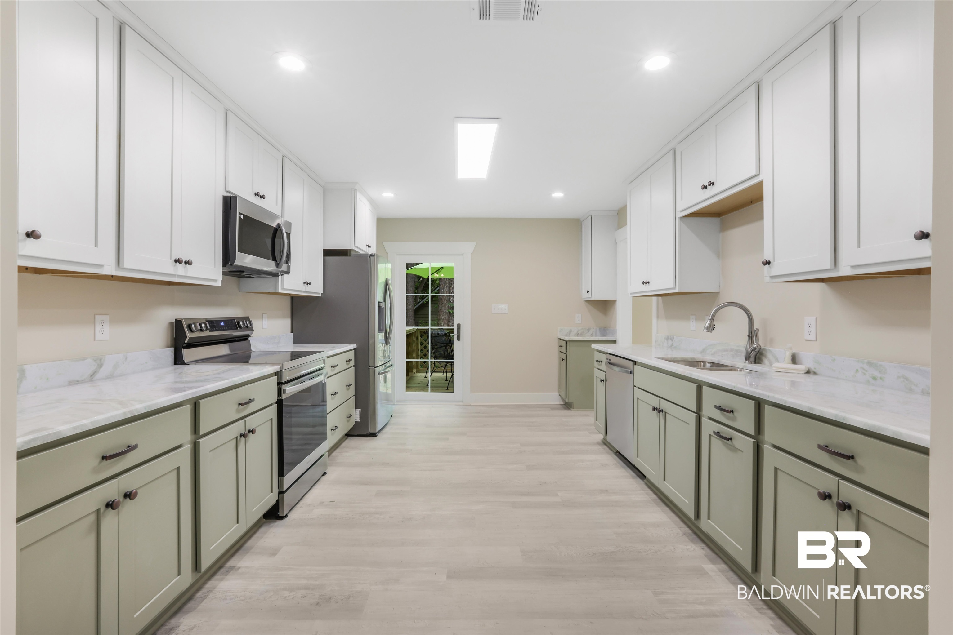 114 Michael Loop Daphne, AL 36526 - Photo 6 of 24