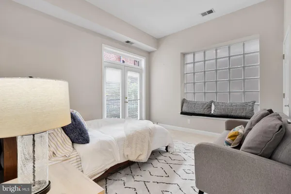 $3,550 | 2201 K Street Northwest, Unit 4, Washington, DC 20037