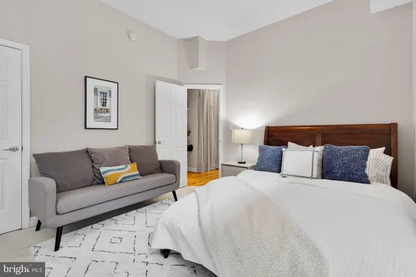 $3,550 | 2201 K Street Northwest, Unit 4, Washington, DC 20037