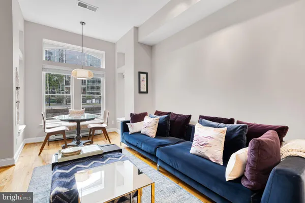 $3,550 | 2201 K Street Northwest, Unit 4, Washington, DC 20037